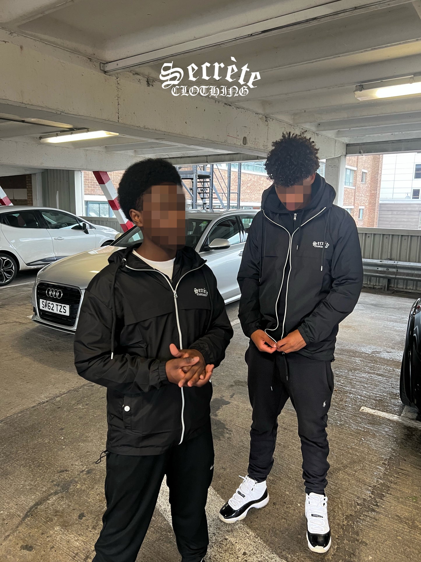 SECRÈTE WINDBREAKER