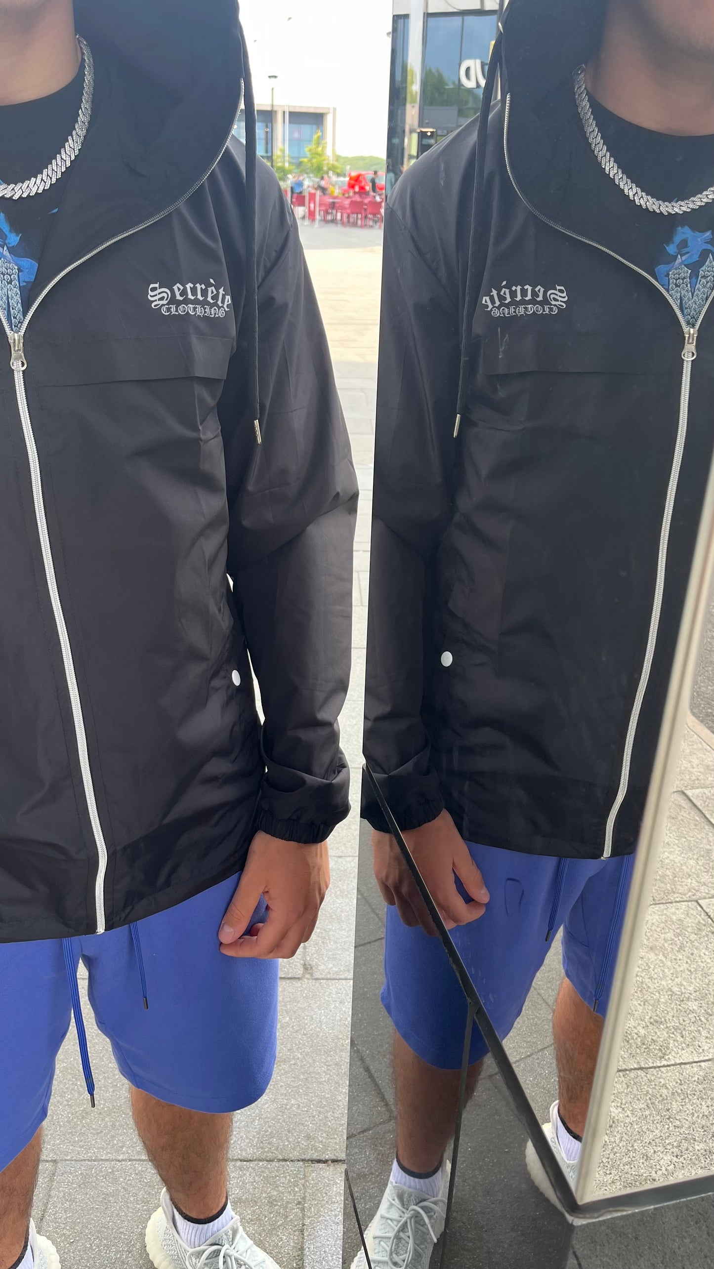 SECRÈTE WINDBREAKER